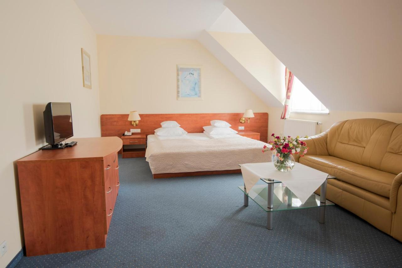 Hotel Daria Tychy Kültér fotó