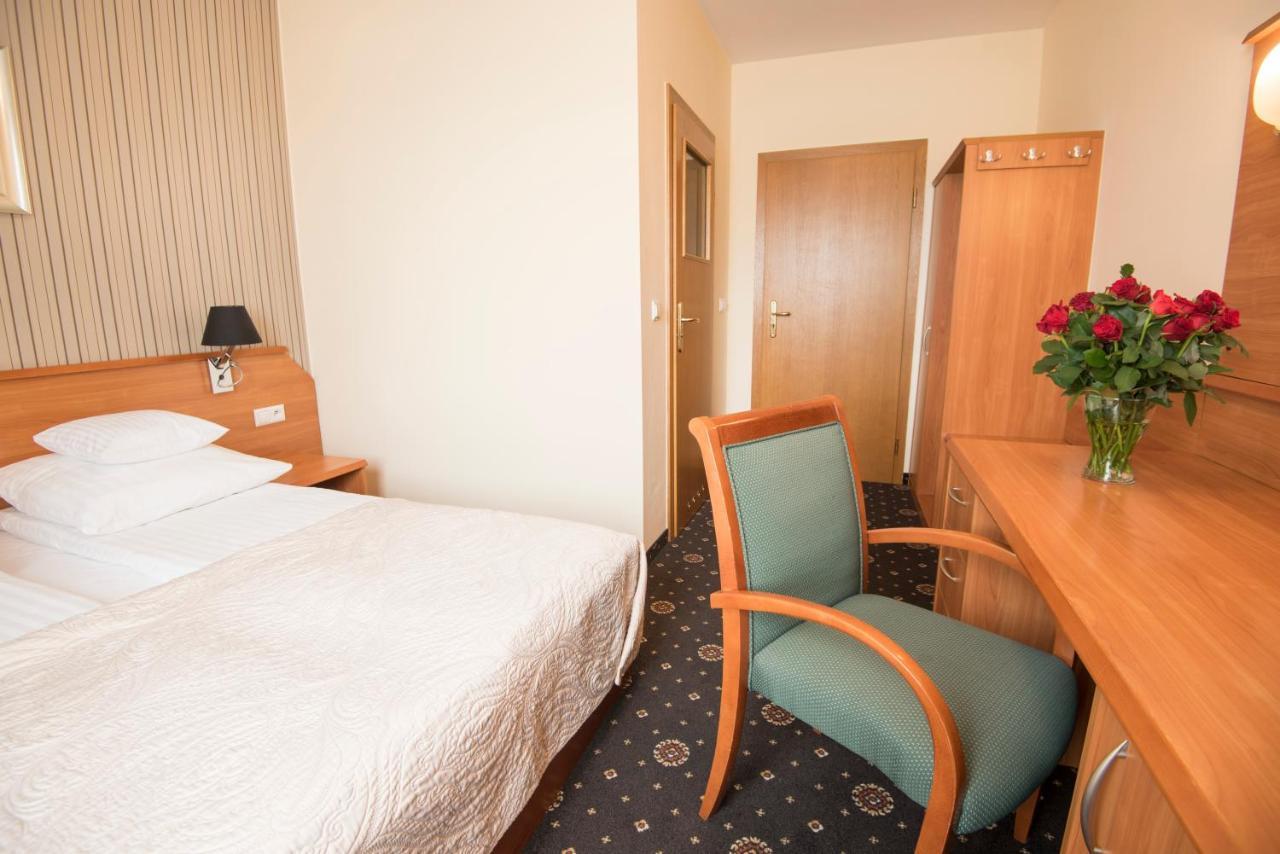 Hotel Daria Tychy Kültér fotó